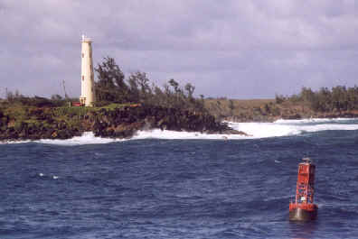 Hawaii lighthouse 2.JPG (81607 bytes)