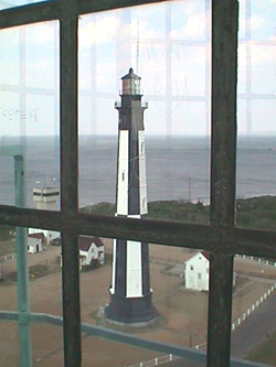 Cape Henry new viewed from lantern room of old lighthouse.jpg (74999 bytes)