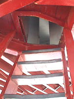 A tight entrance hatch