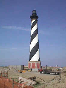 Hatteras lighthouse being moved.JPG (143688 bytes)