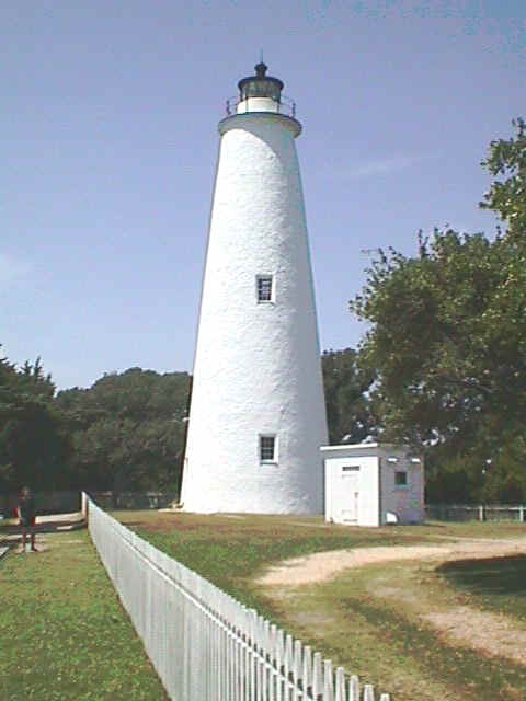 Ocracoke lighthouse with fence1.JPG (150378 bytes)